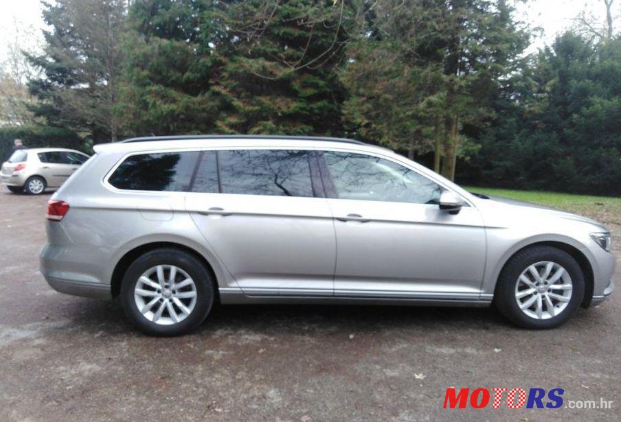 2015' Volkswagen Passat Variant photo #1