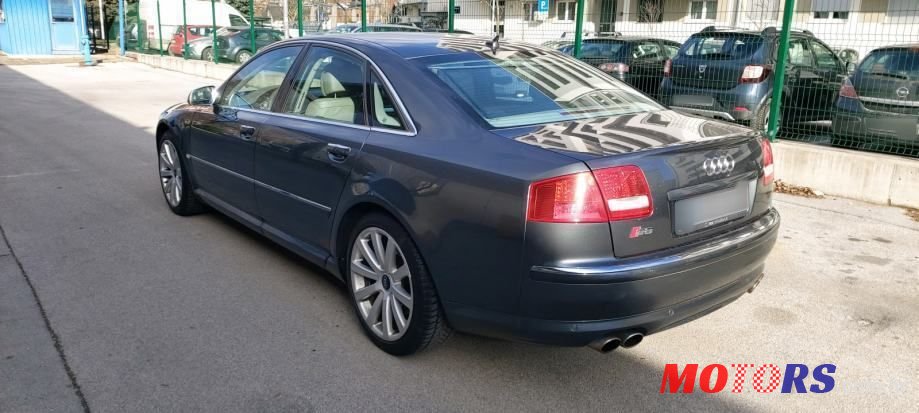 2008' Audi S8 5,2 photo #6