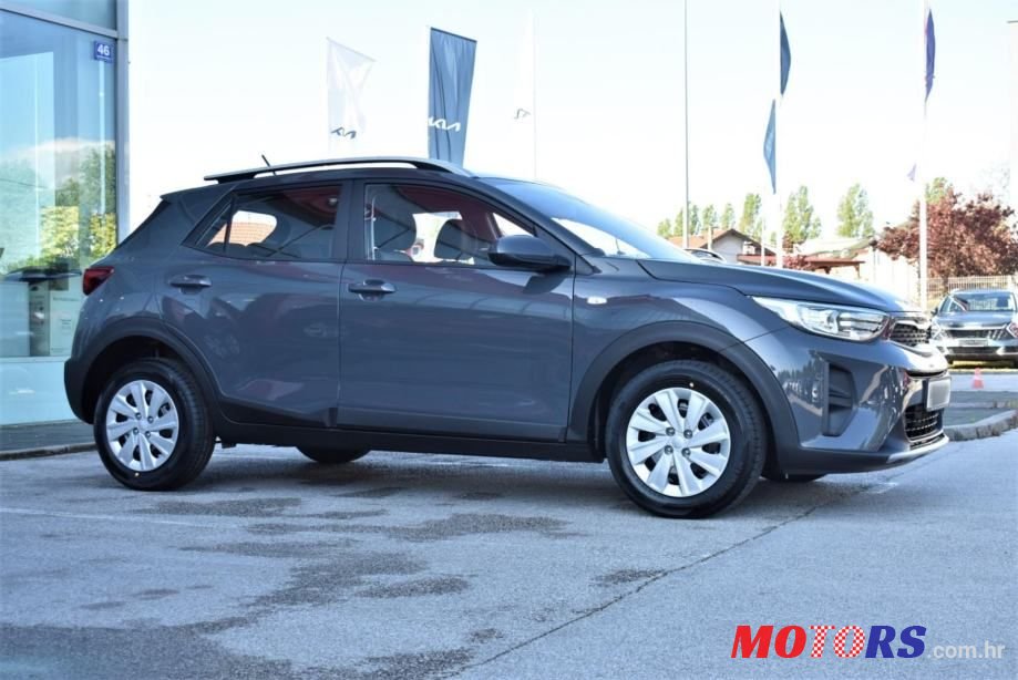 2023' Kia Stonic photo #4