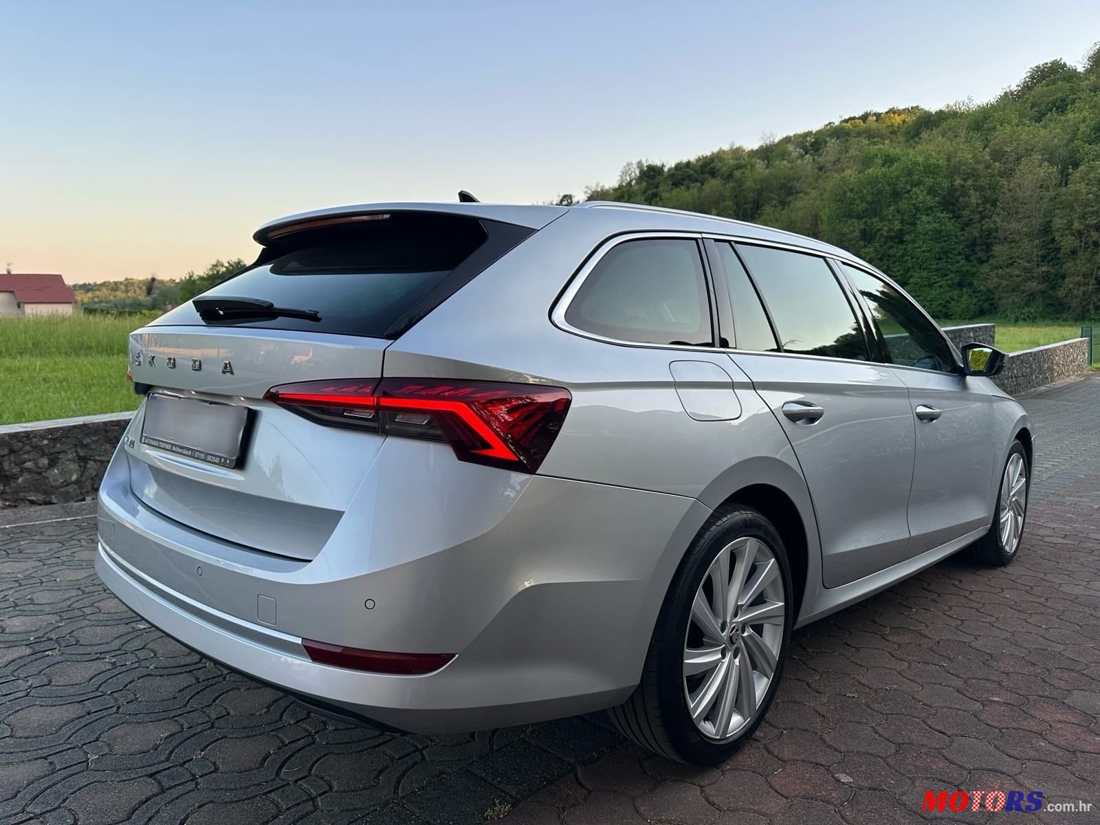 2020' Skoda Octavia Combi photo #6