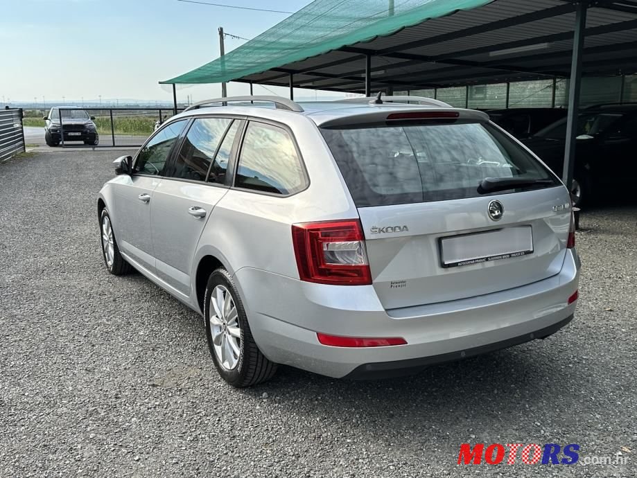 2014' Skoda Octavia Combi photo #5