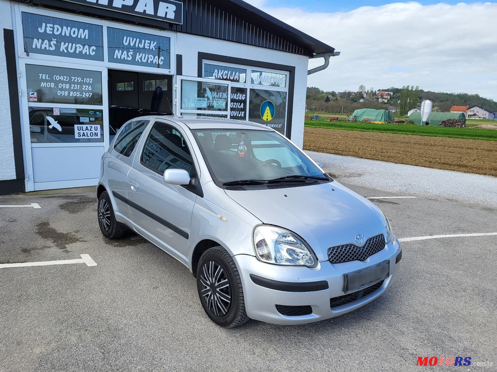2003' Toyota Yaris 1,0 Vvt-I photo #3