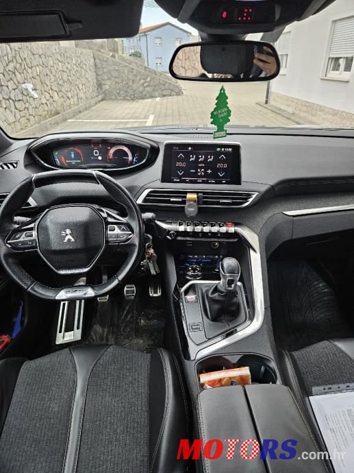 2018' Peugeot 5008 2,0 Bluehdi photo #1