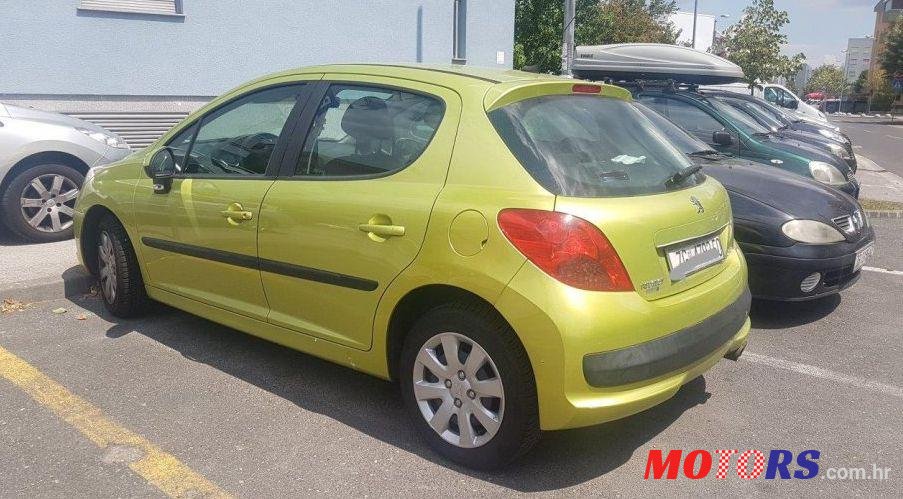 2008' Peugeot 207 1,4 16V Vti photo #2
