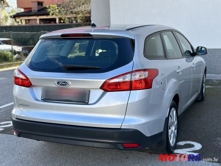 2011' Ford Focus Karavan photo #4