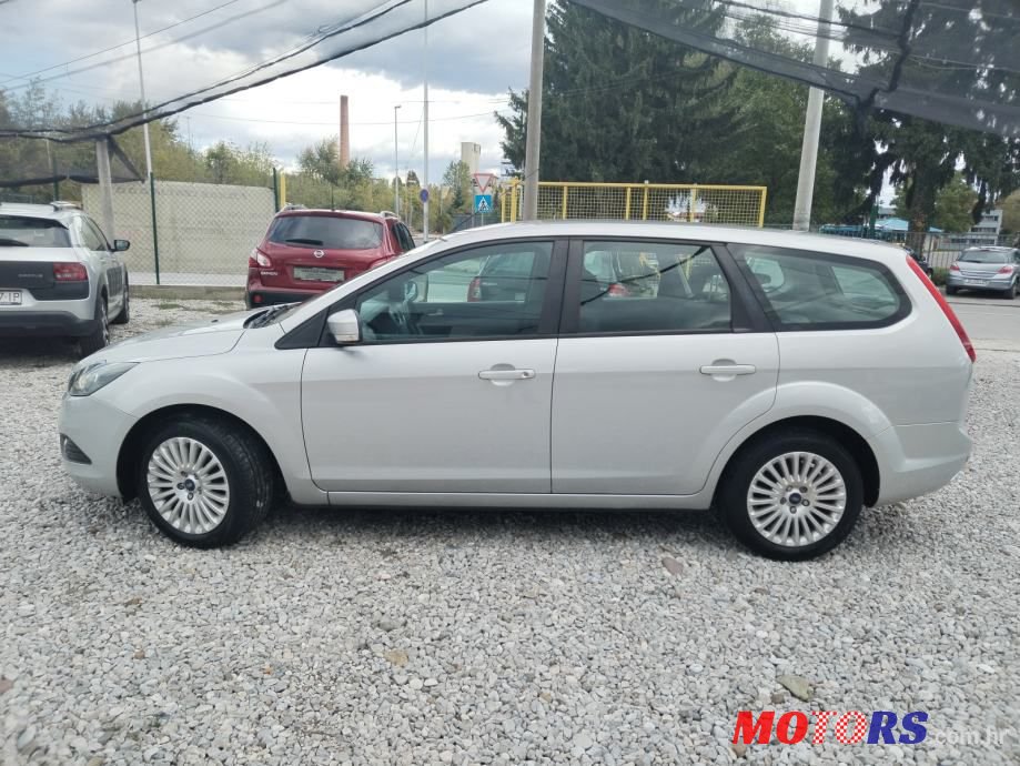 2009' Ford Focus Karavan photo #2