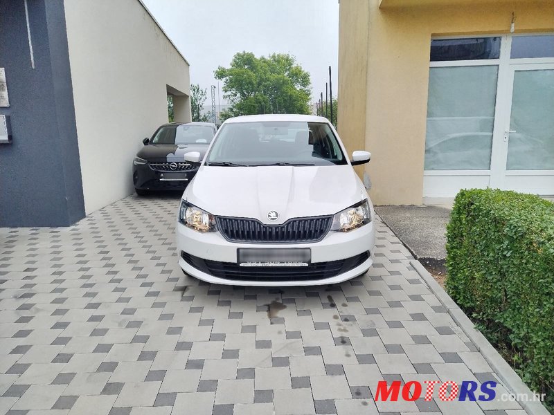 2016' Skoda Fabia 1,0 photo #2