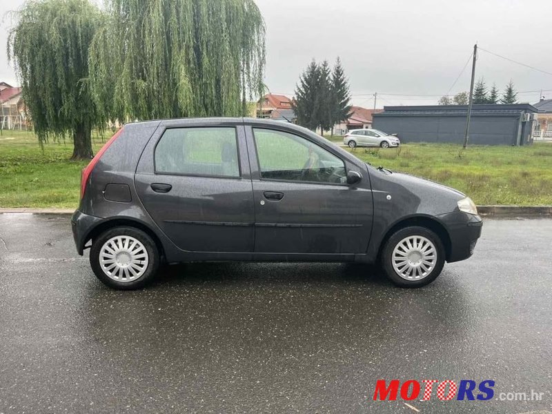 2004' Fiat Punto 1,2 16V photo #5