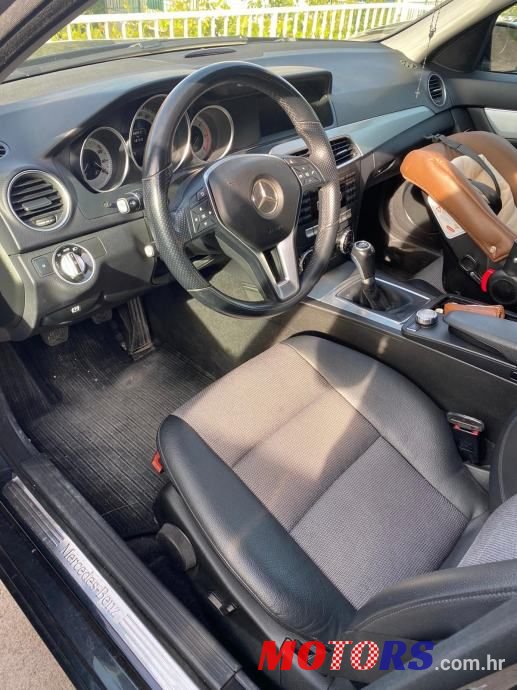 2013' Mercedes-Benz C-Klasa 180 Cdi photo #6