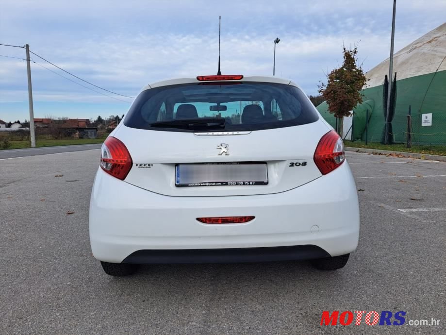 2013' Peugeot 208 1,0 Vti photo #4