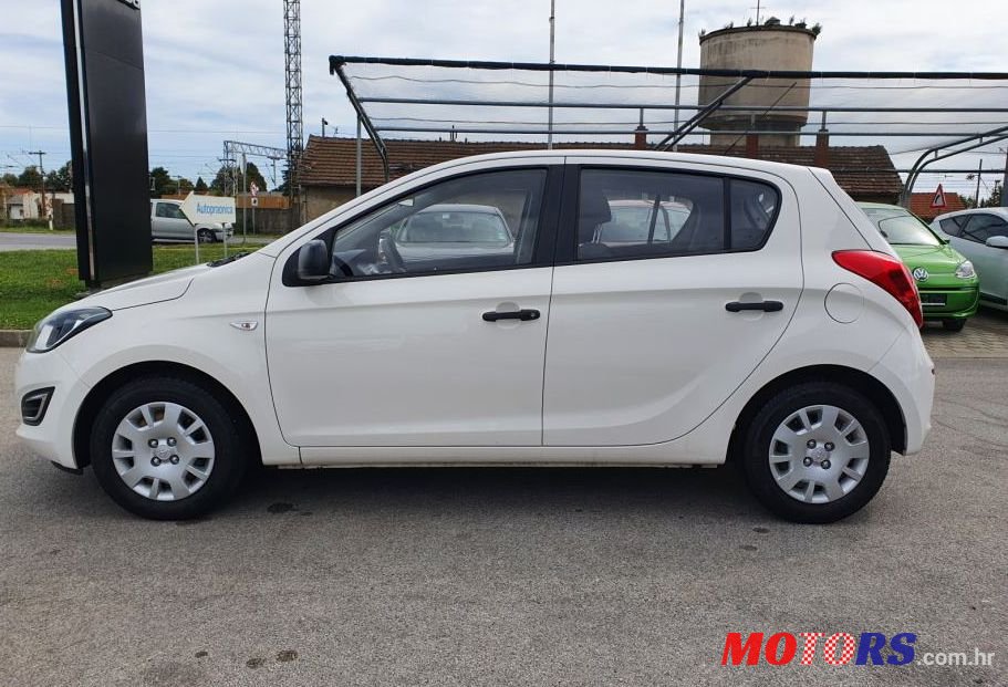 2013' Hyundai i20 1,2 photo #1
