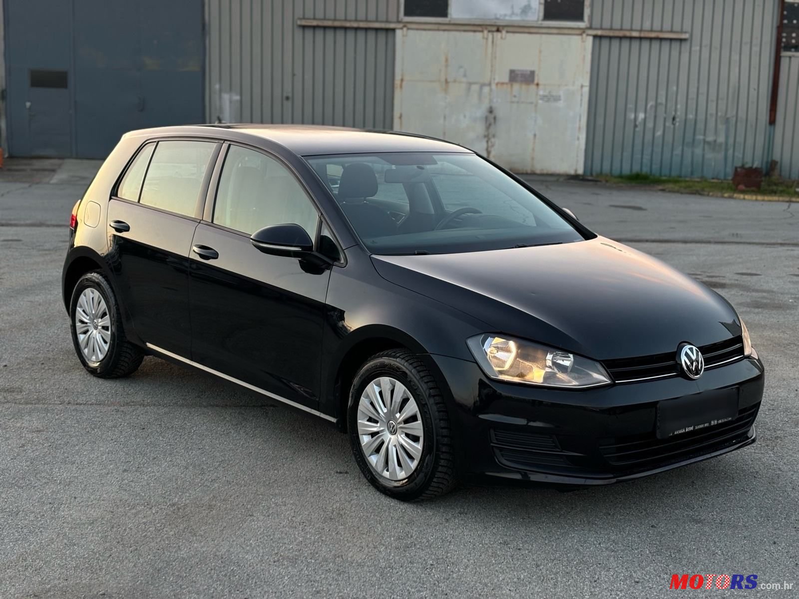 2016' Volkswagen Golf VII 1,6 Tdi photo #2