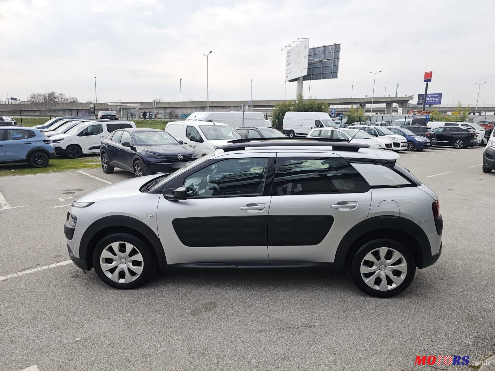 2014' Citroen C4 Cactus 1,6 Bluehdi photo #4