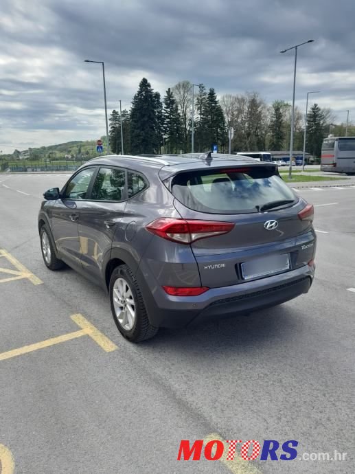 2016' Hyundai Tucson 1.7 Crdi photo #4