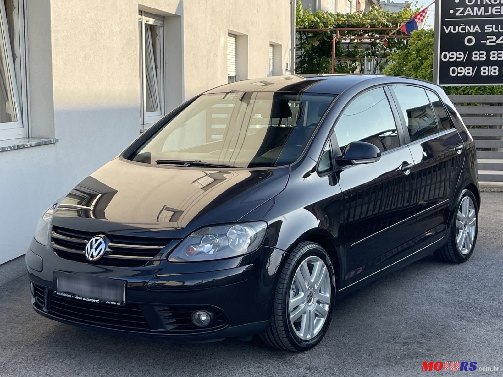 2008' Volkswagen Golf Plus 2,0 Tdi photo #1