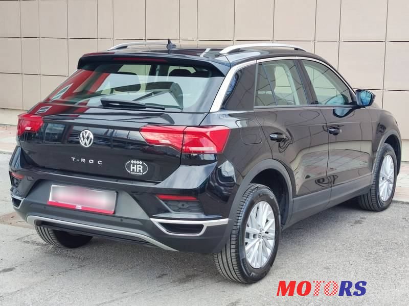 2020' Volkswagen T-Roc 1.6 Tdi Style photo #4