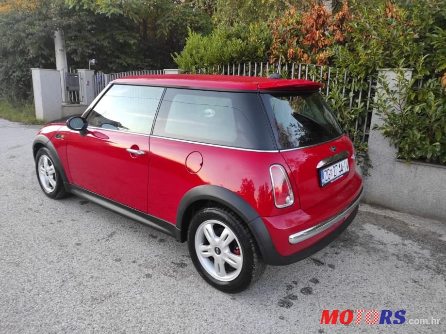 2005' MINI Cooper Mini One photo #3