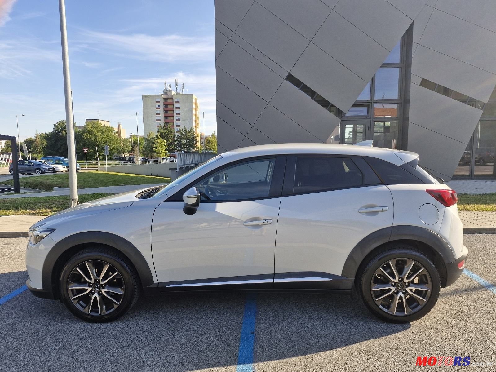 2015' Mazda CX-3 Cd105 photo #2