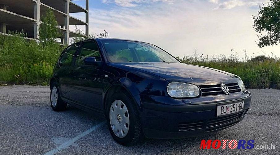 2003' Volkswagen Golf IV photo #2
