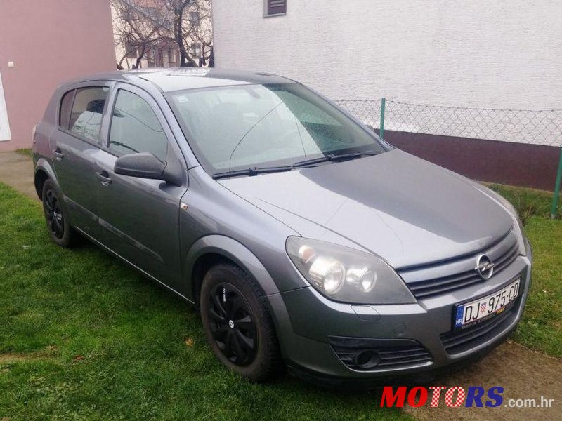 2005' Opel Astra 1,4 16V photo #1