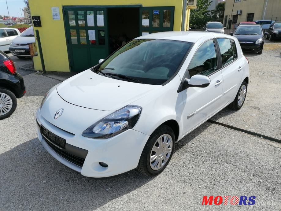 2009' Renault Clio 1,2 16V photo #2