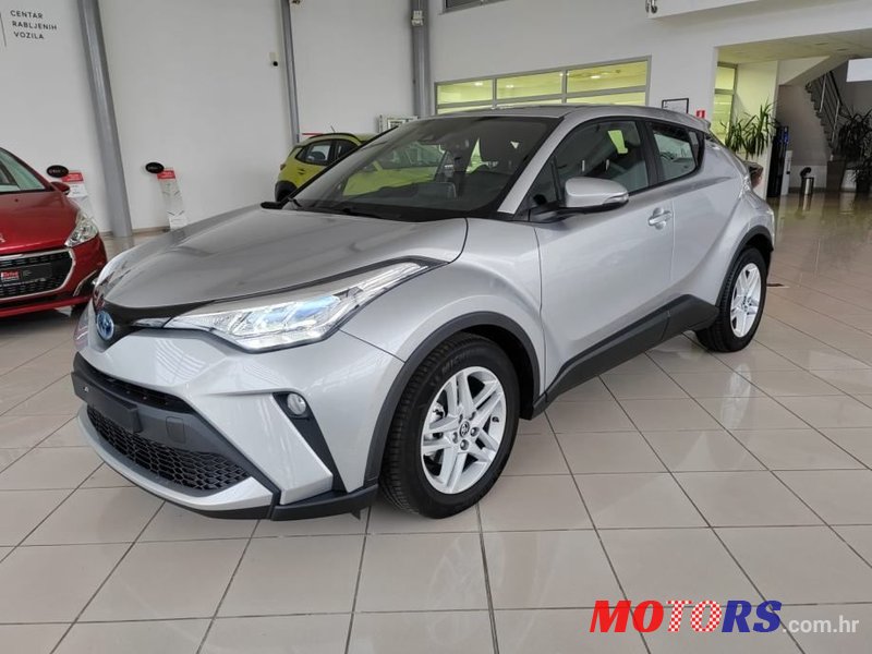 2023' Toyota C-HR 1,8 photo #1