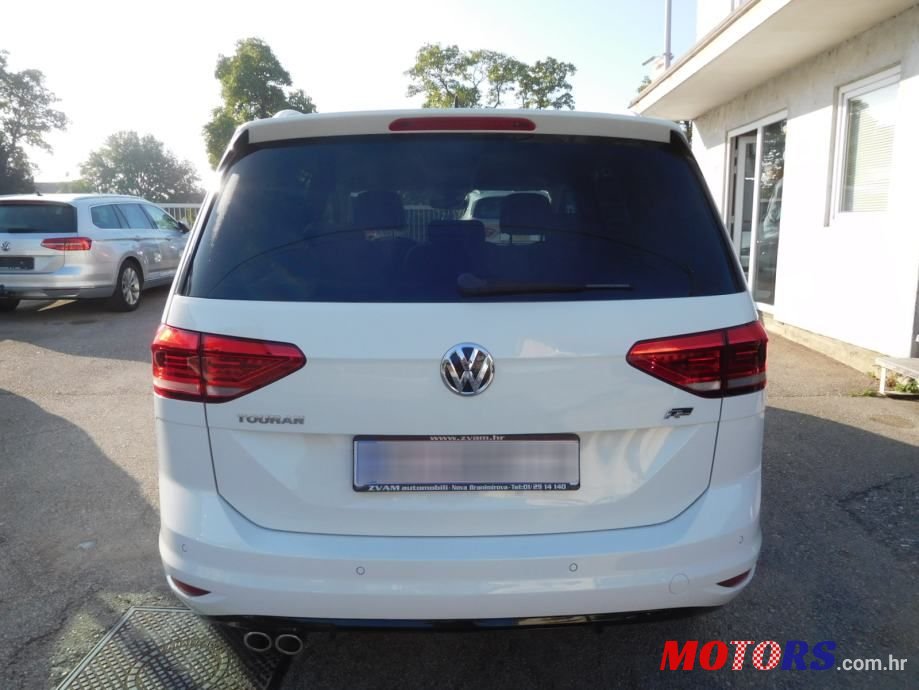 2016' Volkswagen Touran 2,0 Tdi Bmt photo #6