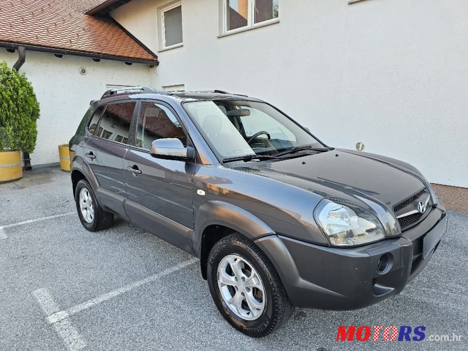 2008' Hyundai Tucson 2,0 photo #1