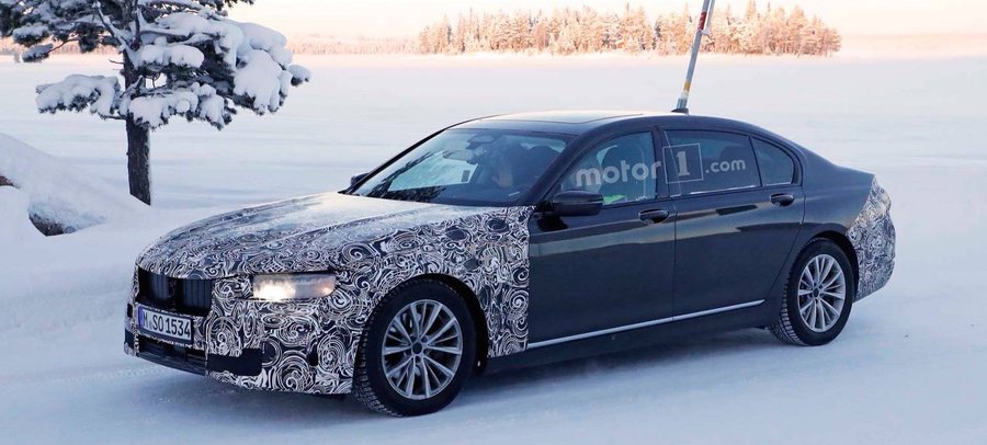 BMW 7 Series Facelift Spied With A Friendly Driver At The Wheel