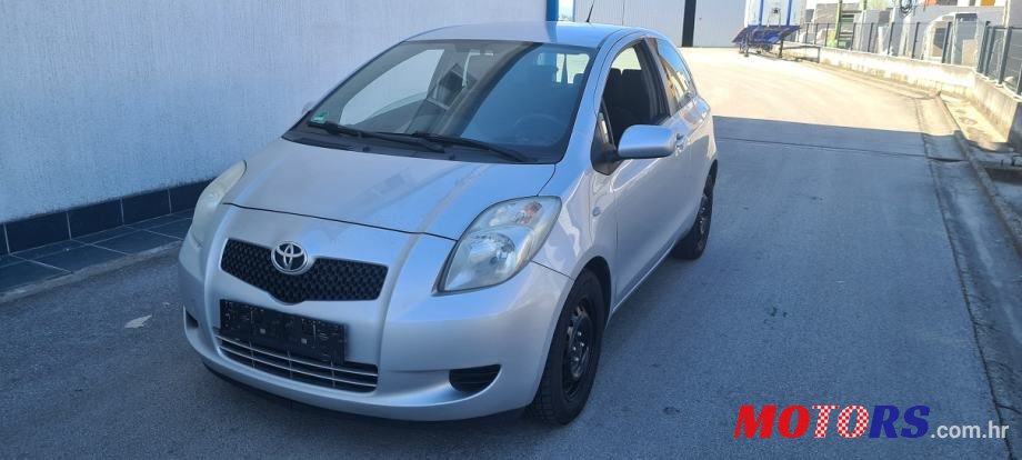 2007' Toyota Yaris 1,3 Vvt-I photo #2