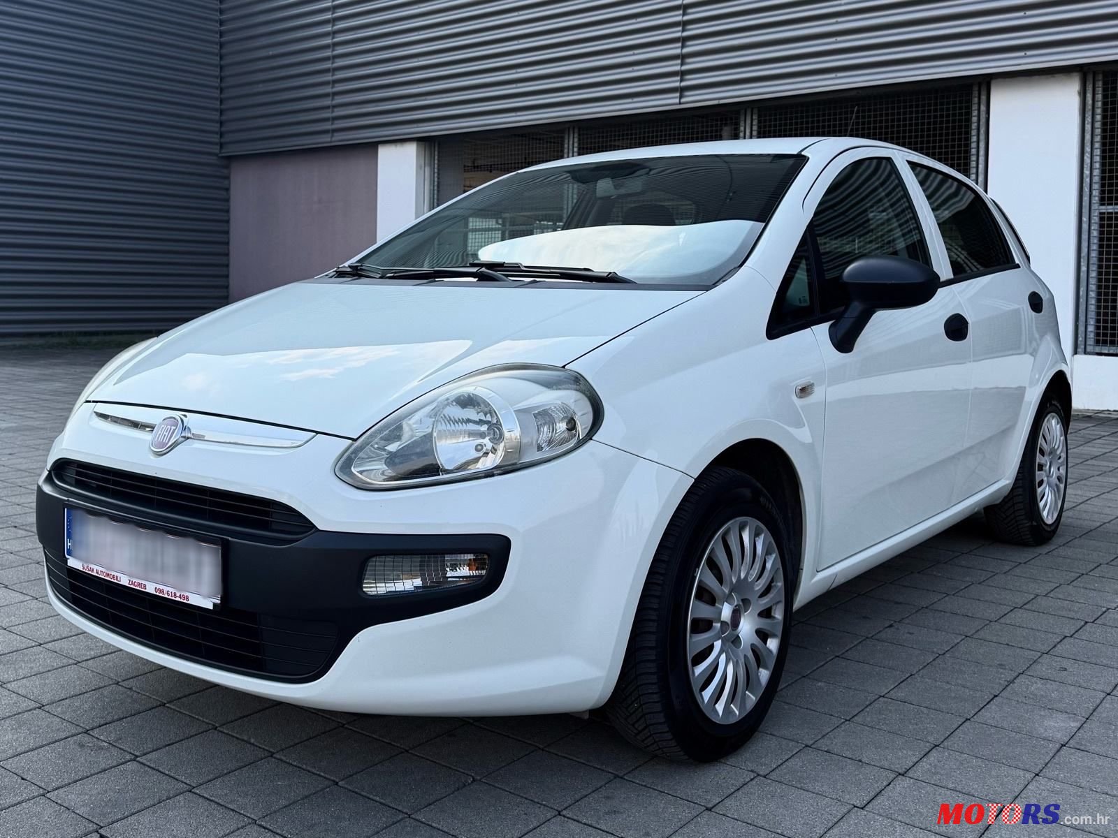 2010' Fiat Punto Evo 1,4 8V photo #2
