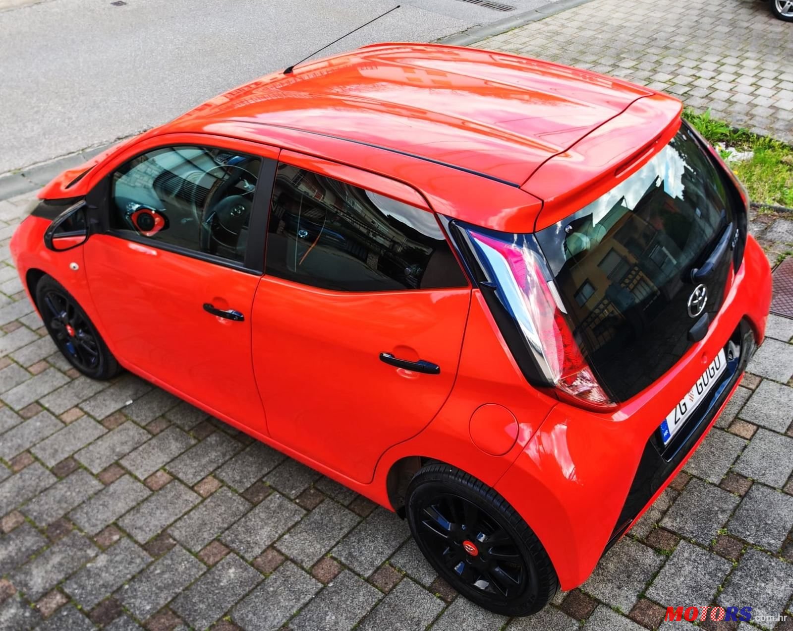 2014' Toyota Aygo 1,0 Vvt-I X photo #2