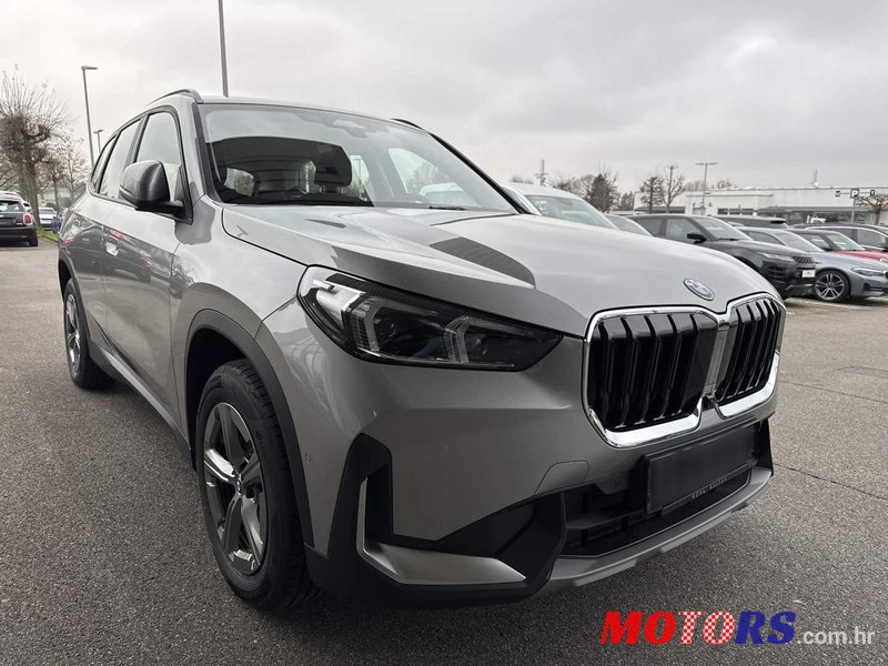 2023' BMW X1 Xdrive30E photo #1