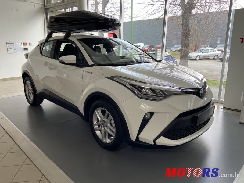 2023' Toyota C-HR 1,8 photo #3