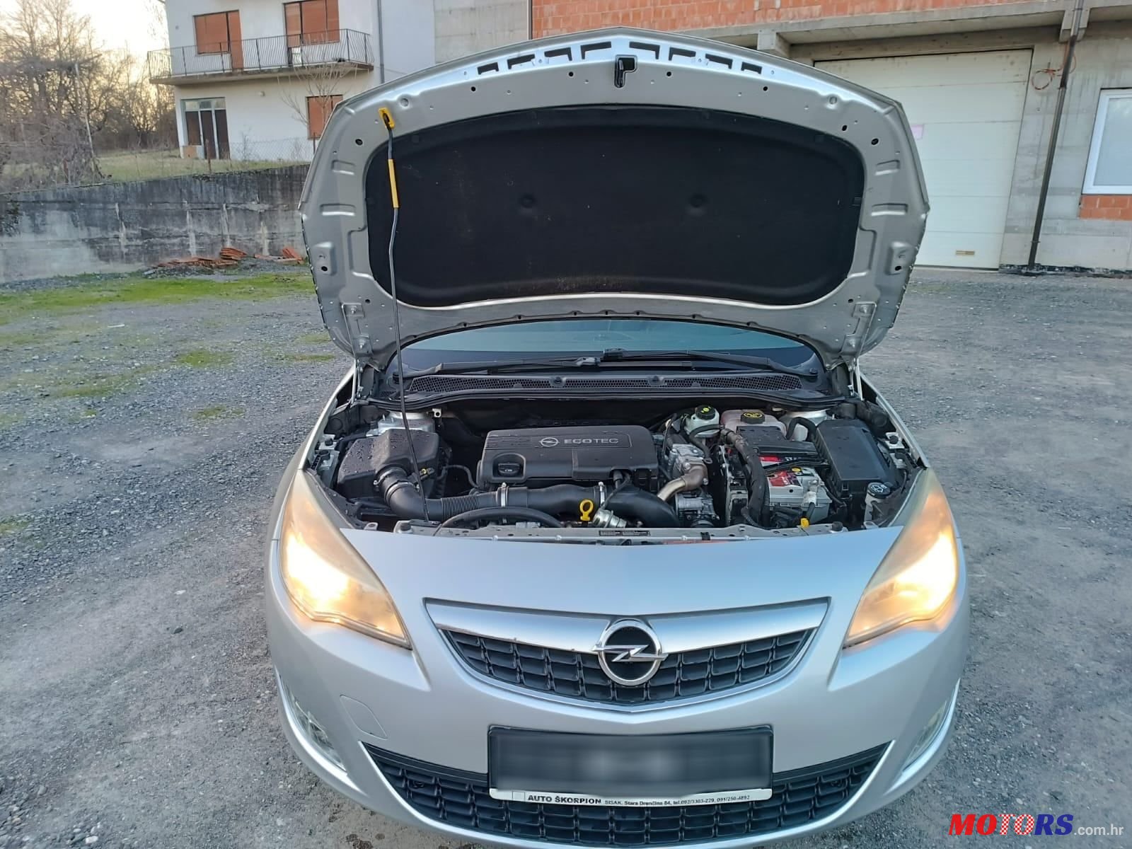 2010' Opel Astra 1,7 Cdti photo #5