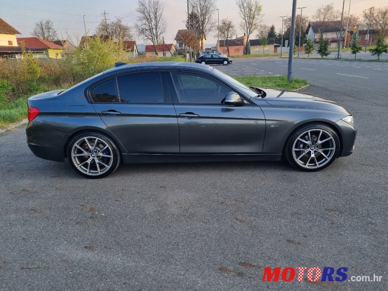 2015' BMW Serija 3 318Xd photo #5