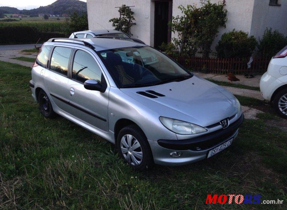 2003' Peugeot 206 206 1,4 HDi photo #1