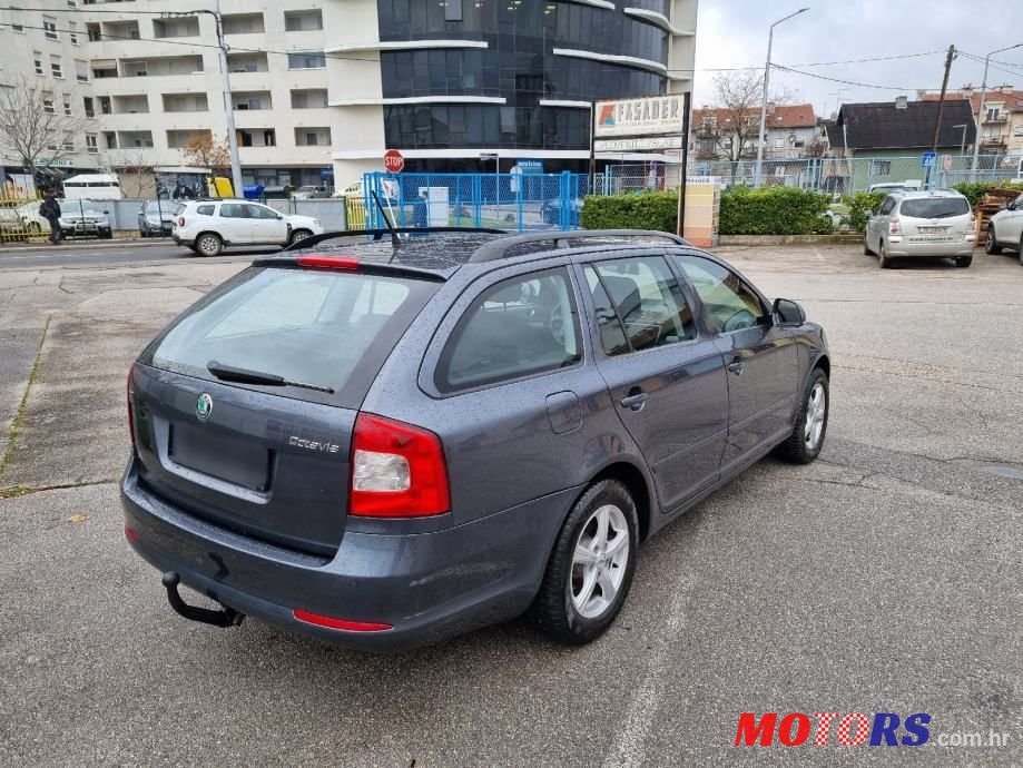 2012' Skoda Octavia Combi photo #4
