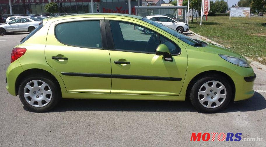 2008' Peugeot 207 1,4 photo #2