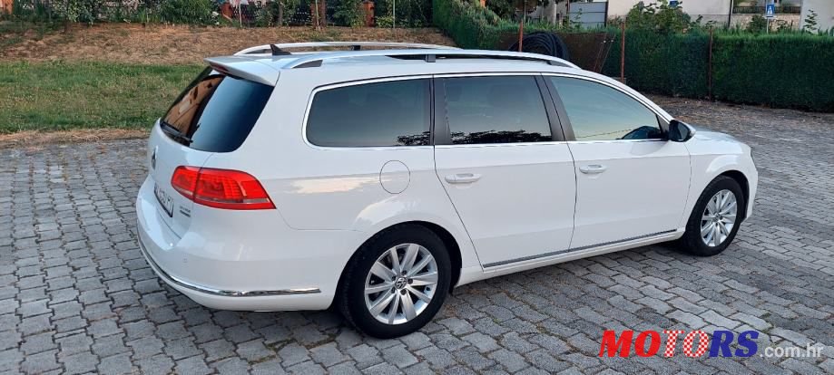 2012' Volkswagen Passat Variant photo #6