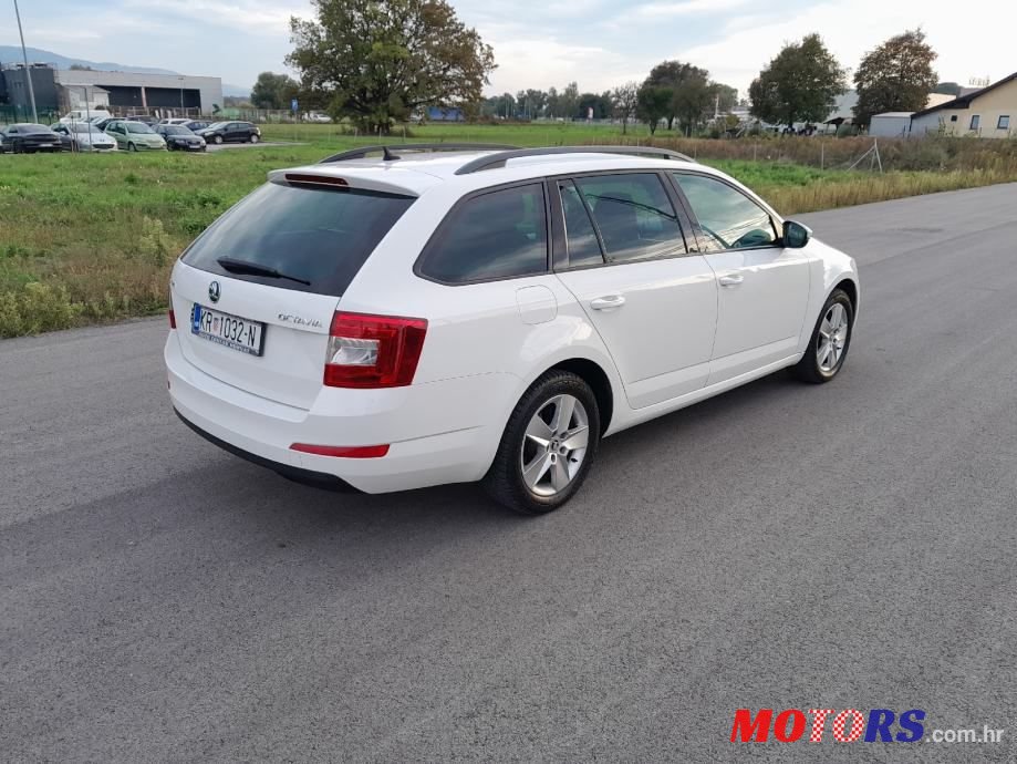 2014' Skoda Octavia Combi photo #6