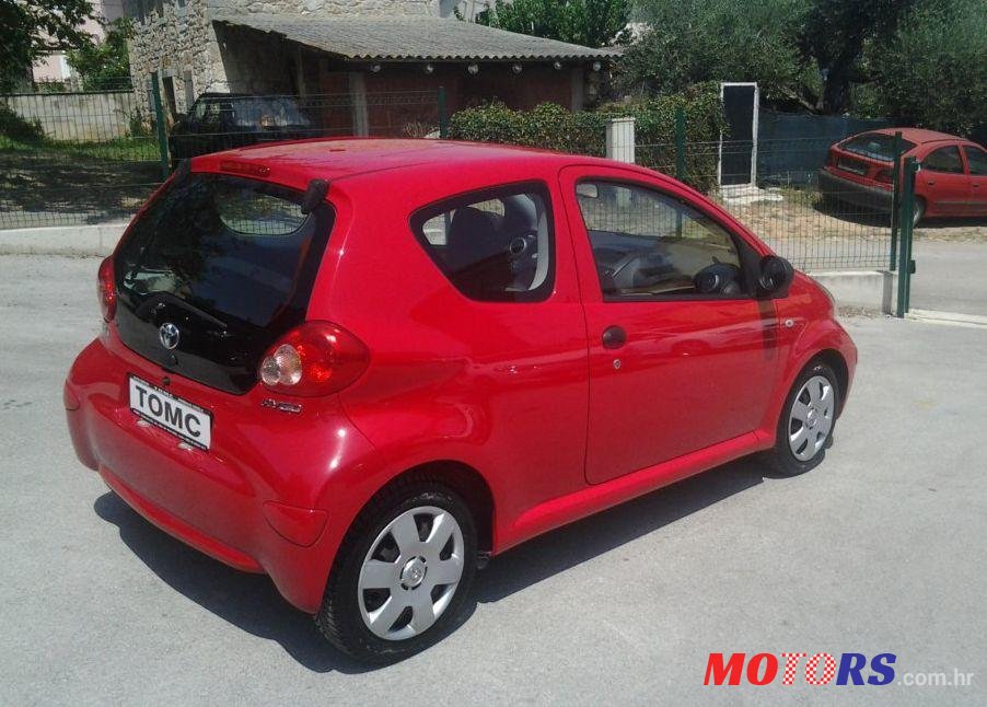 2006' Toyota Aygo 1,0 Vvt-I photo #1