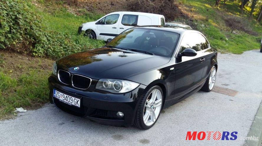 2009' BMW Serija 1 123D photo #1