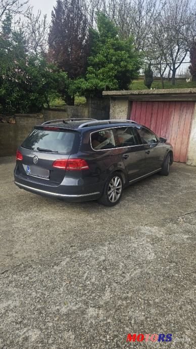 2012' Volkswagen Passat Variant photo #3