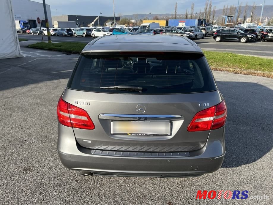 2012' Mercedes-Benz B-Klasa photo #4