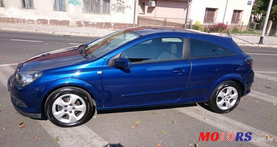 2005' Opel Astra 1,7 Cdti Sport photo #1