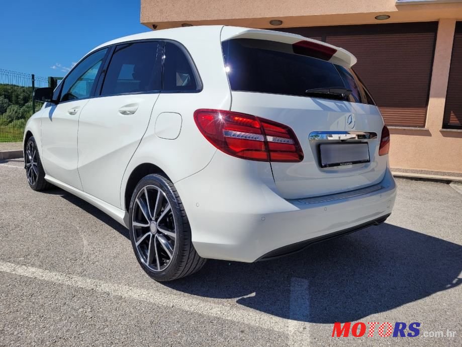 2015' Mercedes-Benz B-Klasa 200 Cdi photo #3