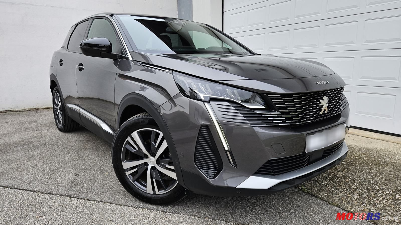 2023' Peugeot 3008 1,2 photo #1