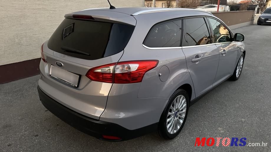 2012' Ford Focus Karavan photo #4