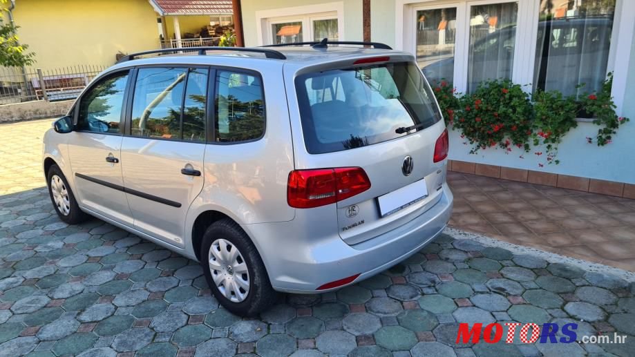 2014' Volkswagen Touran 1,6 Tdi photo #4